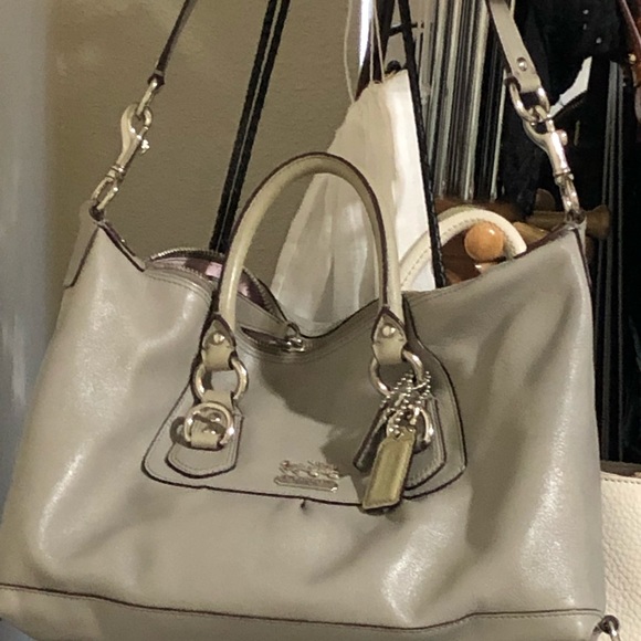 COACH bag - Picture 6 of 8